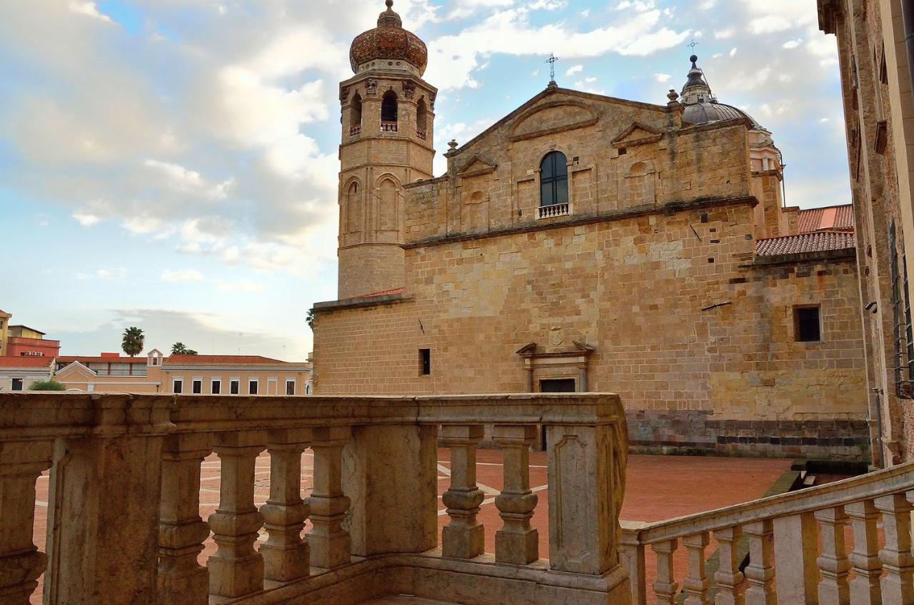 Dimora Del Chiostro Hotel Oristano Kültér fotó
