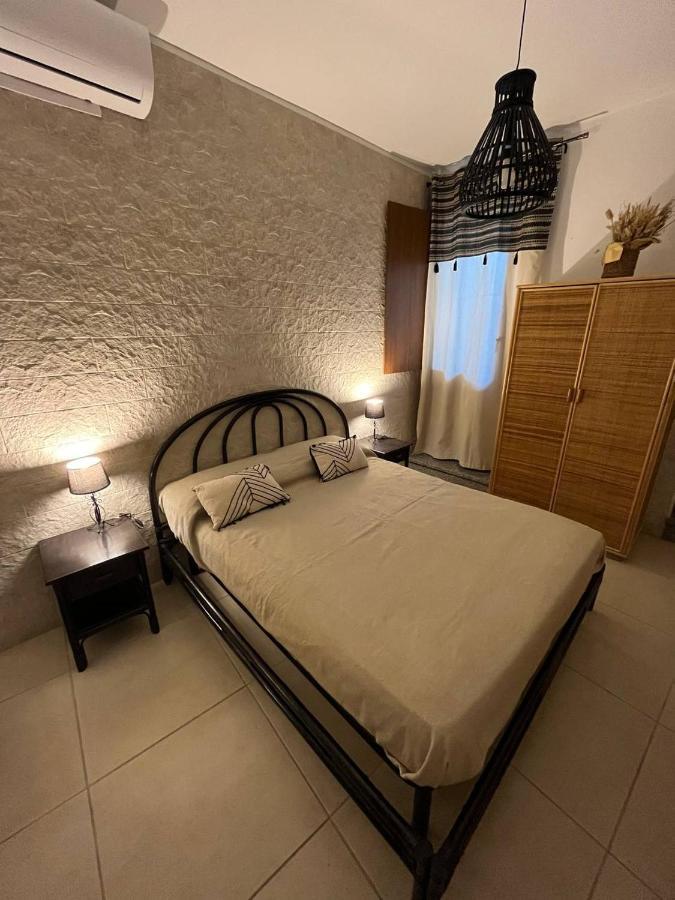 Dimora Del Chiostro Hotel Oristano Kültér fotó